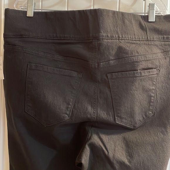 Old Navy Slimming Jeggings size 20 - Picture 6 of 6